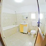 Lakeviewhouse *