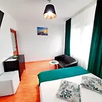 Lakeviewhouse בית אירוח Năvodari