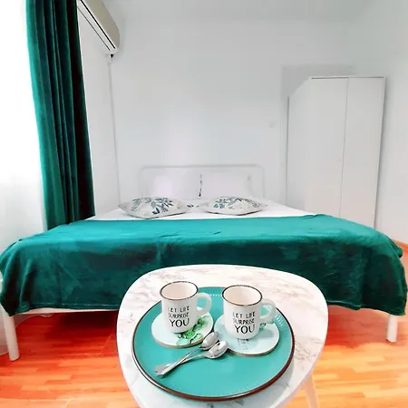 Privatunterkunft Lakeviewhouse